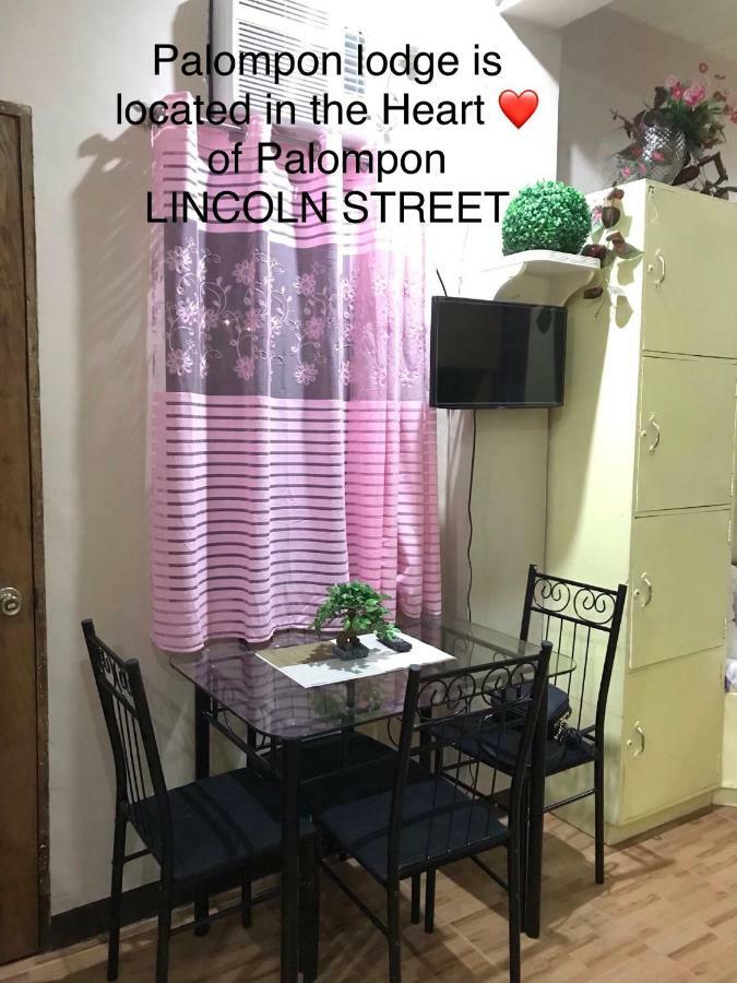 Palompon Lodge מראה חיצוני תמונה